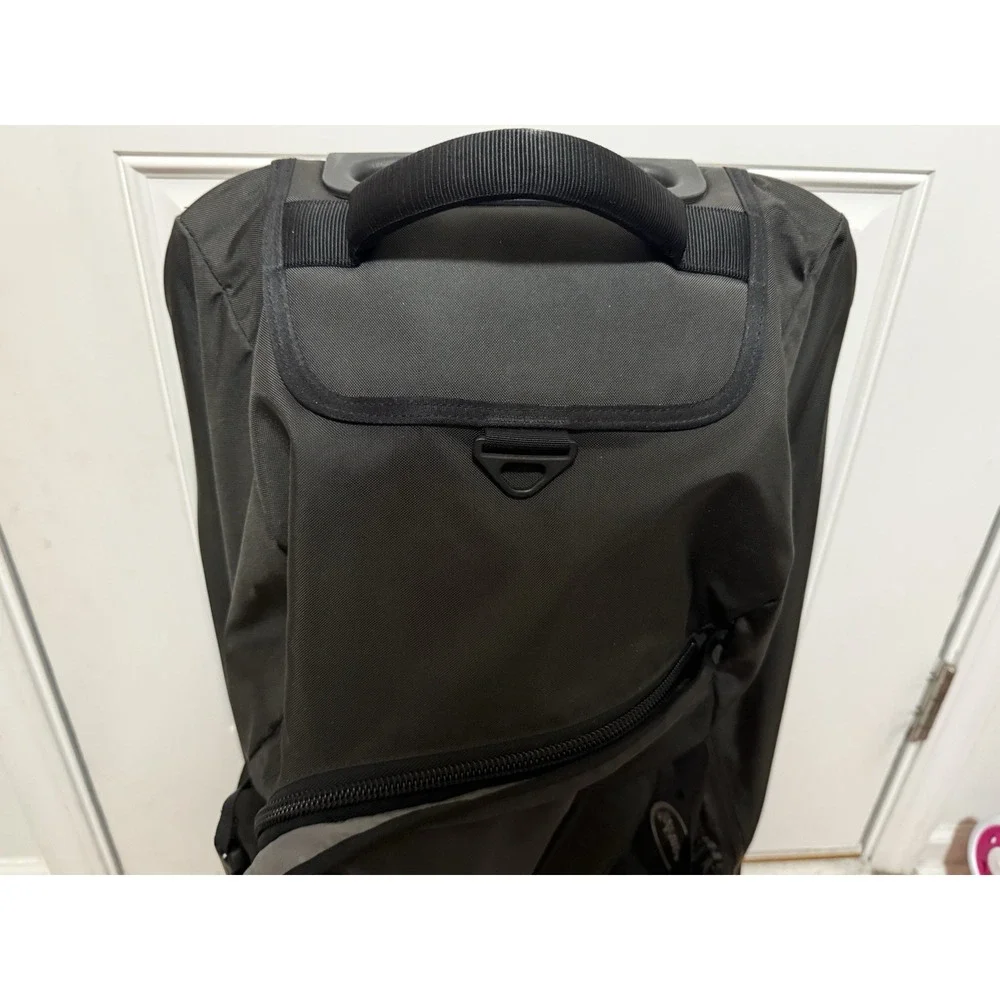 Mont-Bell Duffle Bag With Wheels Model 100 For Travel Luggage Large Black